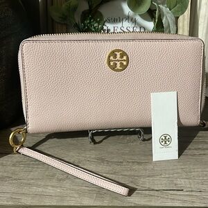 Tory Burch Pink Leather Wristlet wallet
NWOT